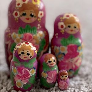 Wooden Russian Matryoshka Nesting Dolls Set of 5 purple/pink … yellow flowers